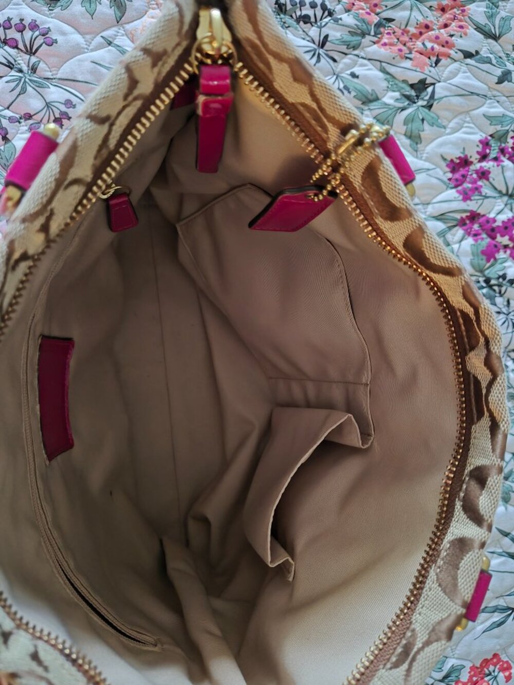 Authentic Coach Tote - Picture 5 of 11